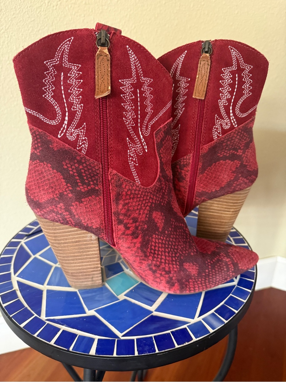 Dingo Red Suede Leather Snakeskin Look Heeled Boots Women’s 9.5